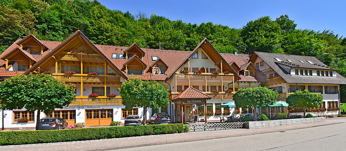 Hotel zum Walkenstein im Sommer